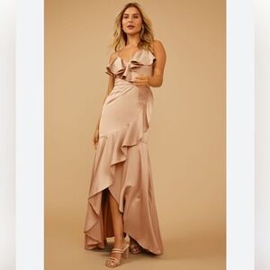 NWT VOW'D Rowan Satin Ruffle Bridesmaid Dress Women's 2 Pink Romantic